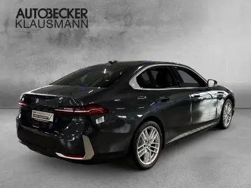 BMW 530 e xDrive LIMO