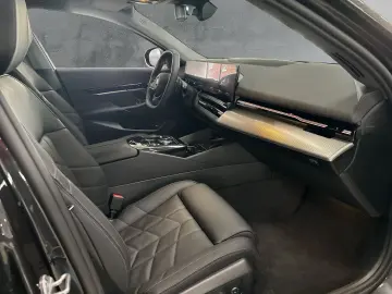BMW 530 e xDrive LIMO
