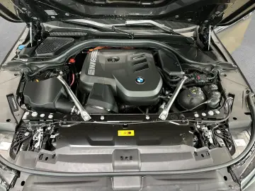 BMW 530 e xDrive LIMO