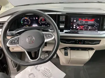 VW T7 Multivan Style eHybrid 4Mot 7Sitze Leder AHK