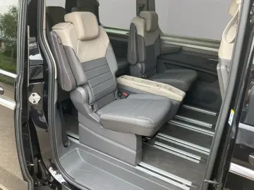 VW T7 Multivan Style eHybrid 4Mot 7Sitze Leder AHK