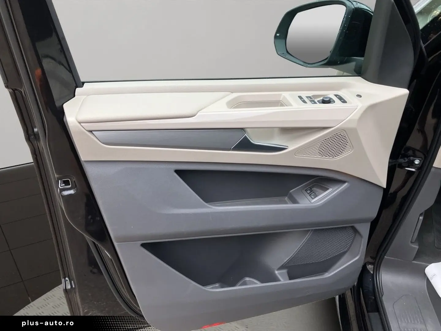 VW T7 Multivan Style eHybrid Allrad Pano AreaView