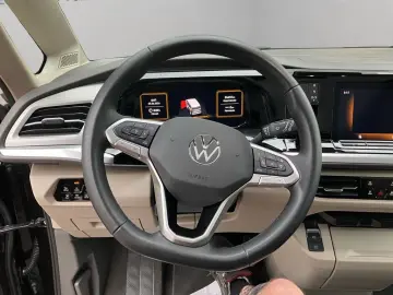 VW T7 Multivan Style eHybrid Allrad Pano AreaView