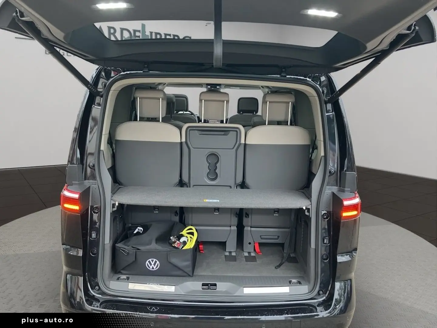 VW T7 Multivan Style eHybrid Allrad Pano AreaView