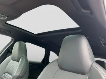 AUDI RS 6 Avant 4.0TFSI quattro Luft Optik schwarz