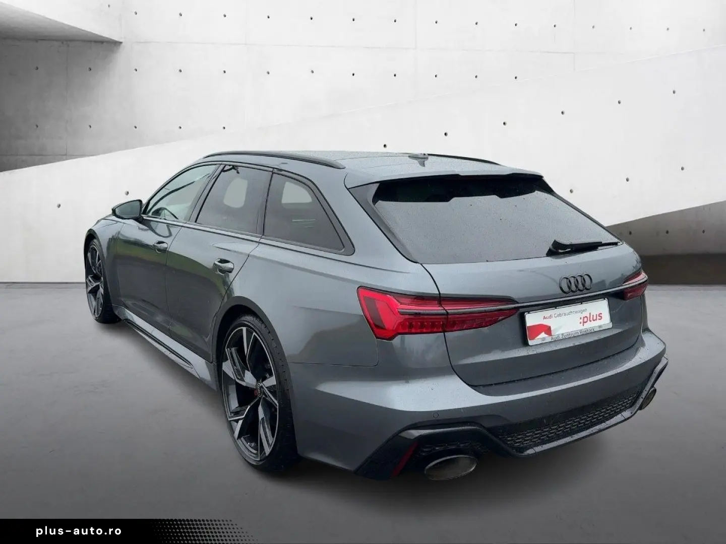 AUDI RS6 Avant 4.0 TFSI Quattro Navi Matrix Ahk Head