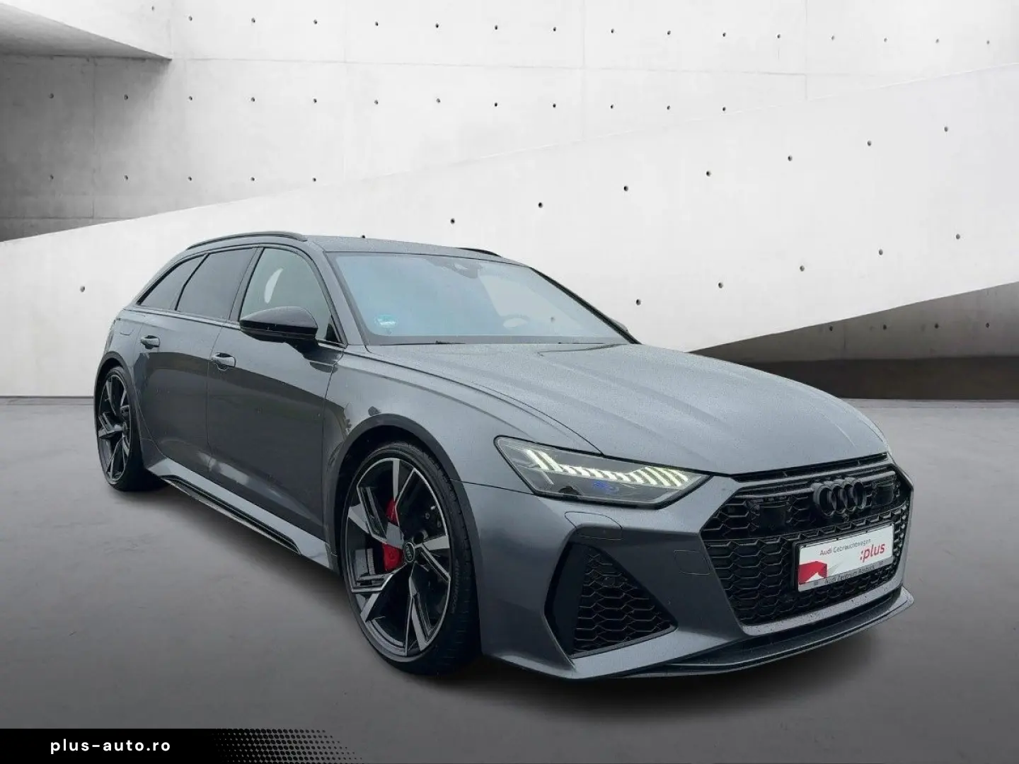 AUDI RS6 Avant 4.0 TFSI Quattro Navi Matrix Ahk Head