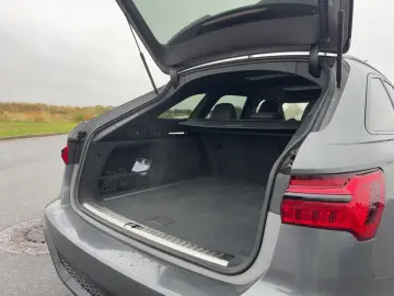 AUDI RS6 Avant 4.0 TFSI Quattro Navi Matrix Ahk Head