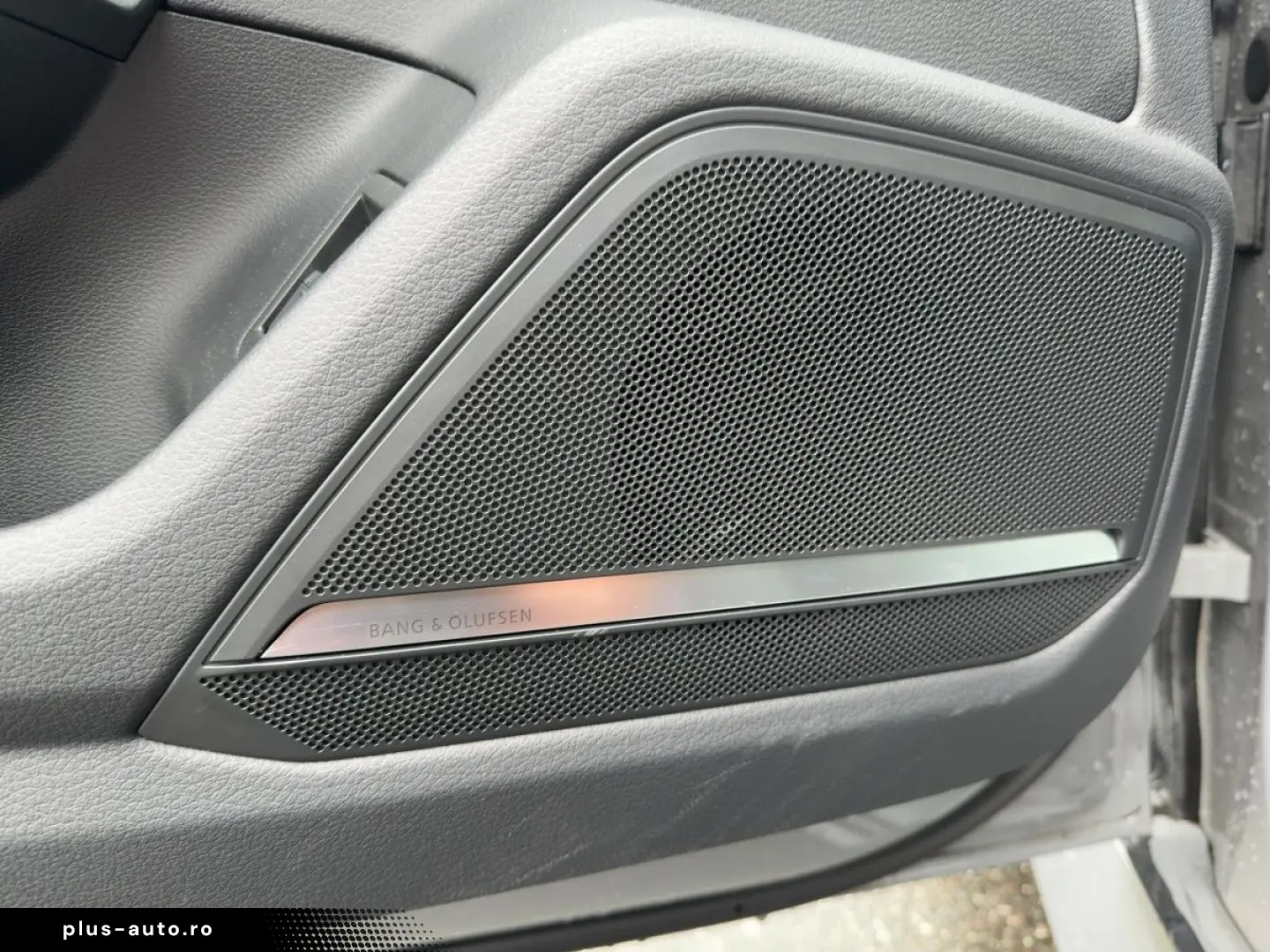AUDI RS6 Avant 4.0 TFSI Quattro Navi Matrix Ahk Head