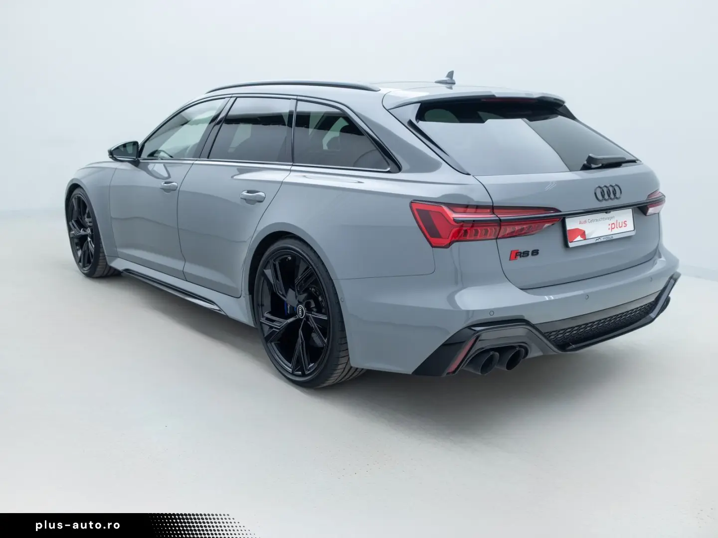 AUDI RS 6 Avant 4.0 TFSI TIPT QUA MATRIX PANO B&O HUD