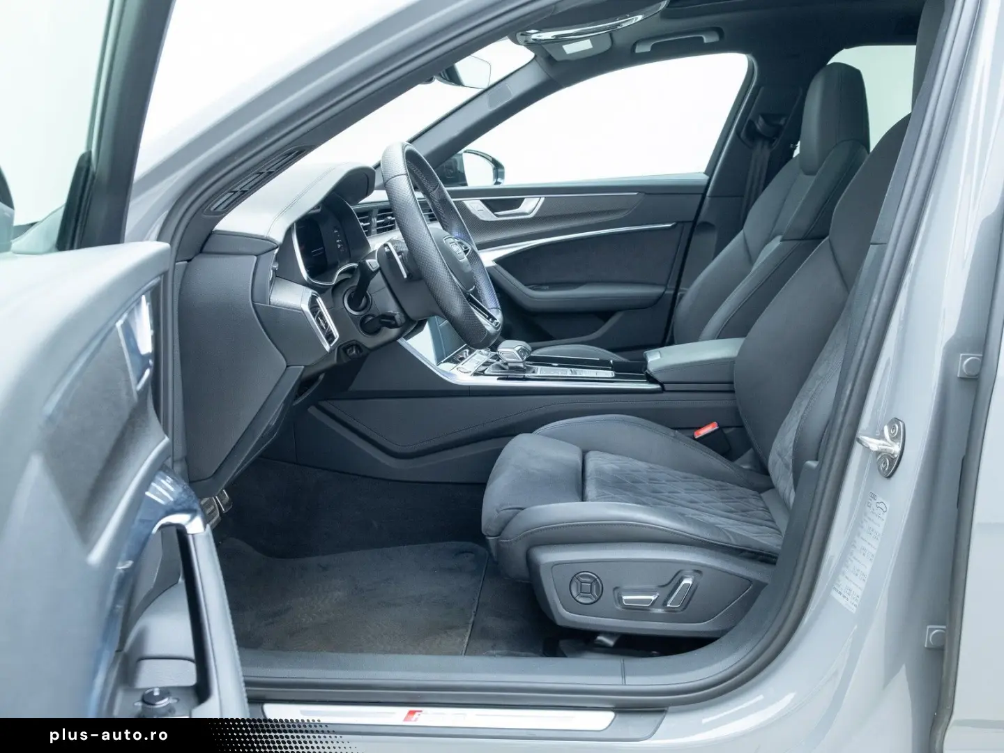AUDI RS 6 Avant 4.0 TFSI TIPT QUA MATRIX PANO B&O HUD