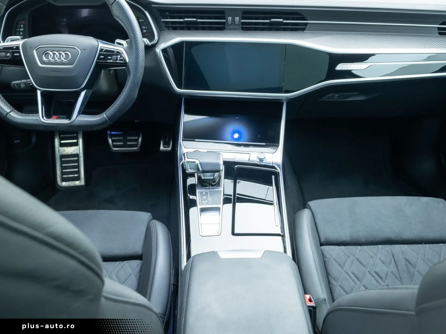 AUDI RS 6 Avant 4.0 TFSI TIPT QUA MATRIX PANO B&O HUD