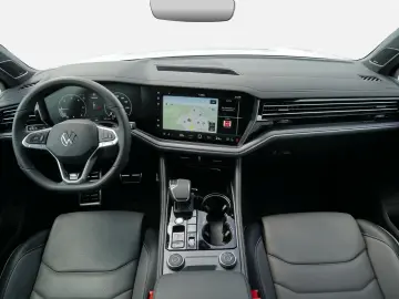 VW Touareg 3.0 TDI R-Line Pano AHK DYNAUDIO Massage
