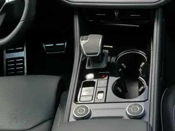 VW Touareg 3.0 TDI R-Line Pano AHK DYNAUDIO Massage