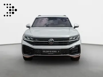 VW Touareg 3.0 TDI R-Line Pano AHK DYNAUDIO Massage