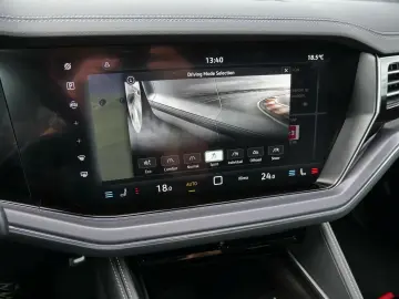 VW Touareg 3.0 TDI R-Line Pano AHK DYNAUDIO Massage