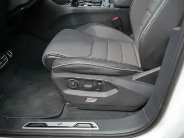 VW Touareg 3.0 TDI R-Line Pano AHK DYNAUDIO Massage