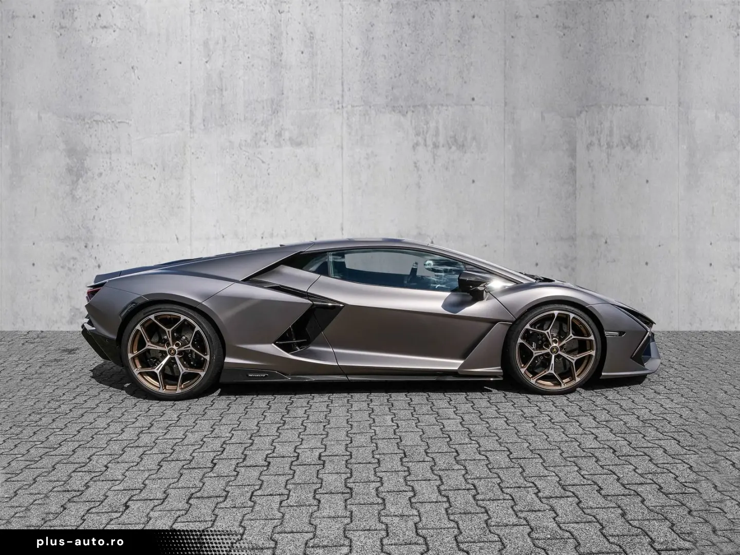 LAMBORGHINI Revuelto 2025 — imagine 3