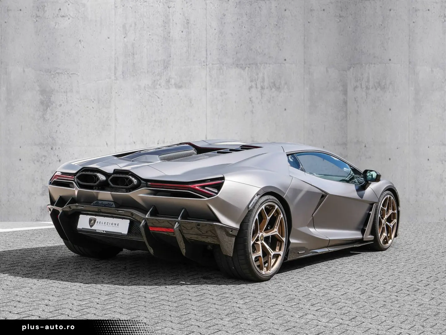 LAMBORGHINI Revuelto 2025 — imagine 4