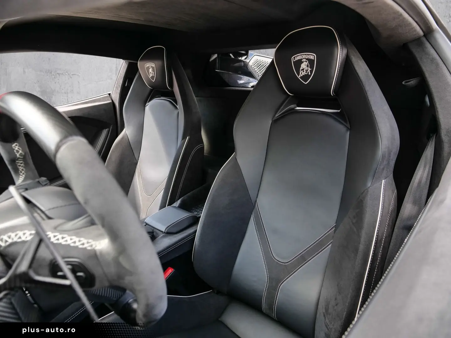 LAMBORGHINI Revuelto 2025 — imagine 18