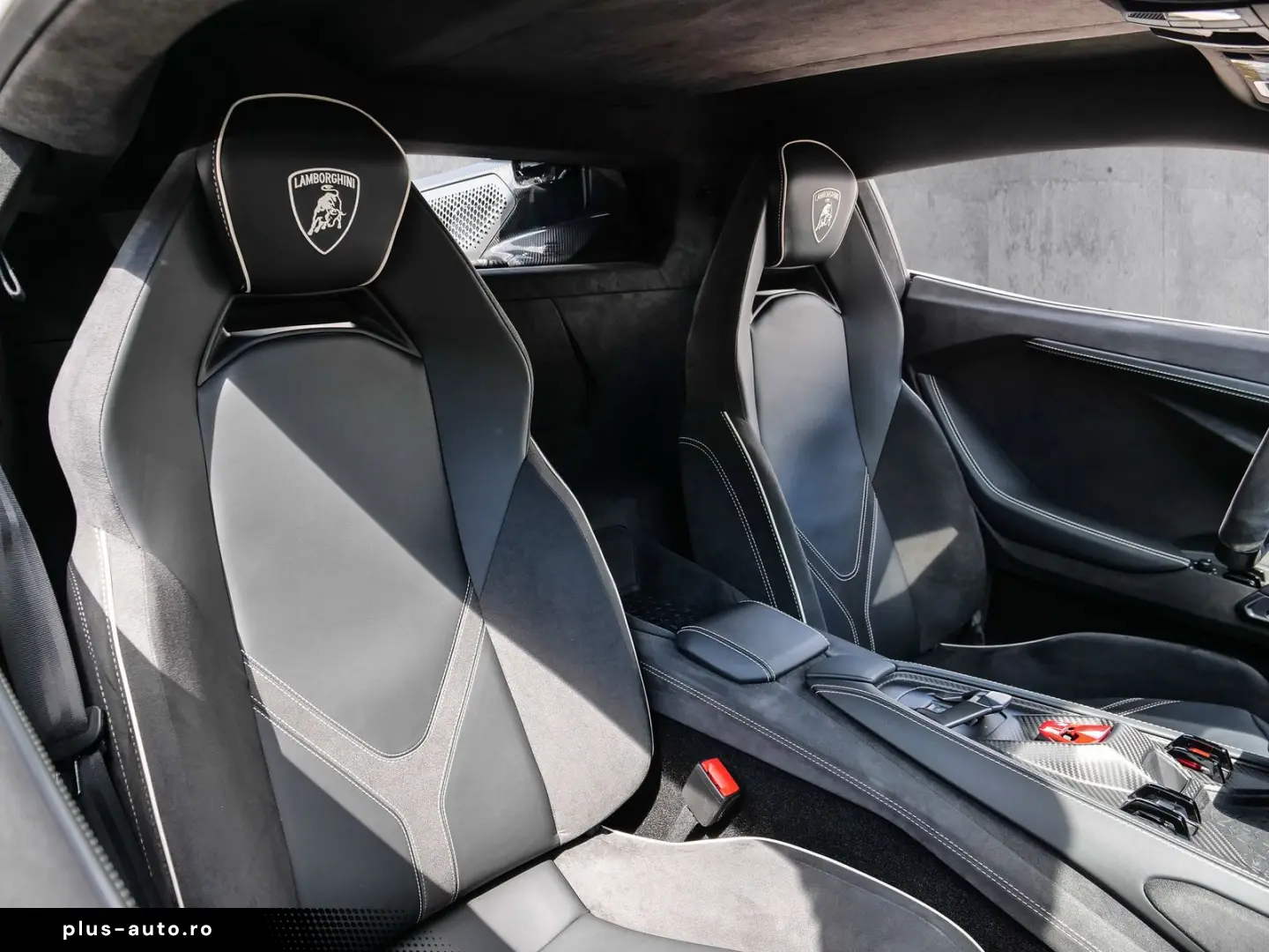 LAMBORGHINI Revuelto 2025 — imagine 20