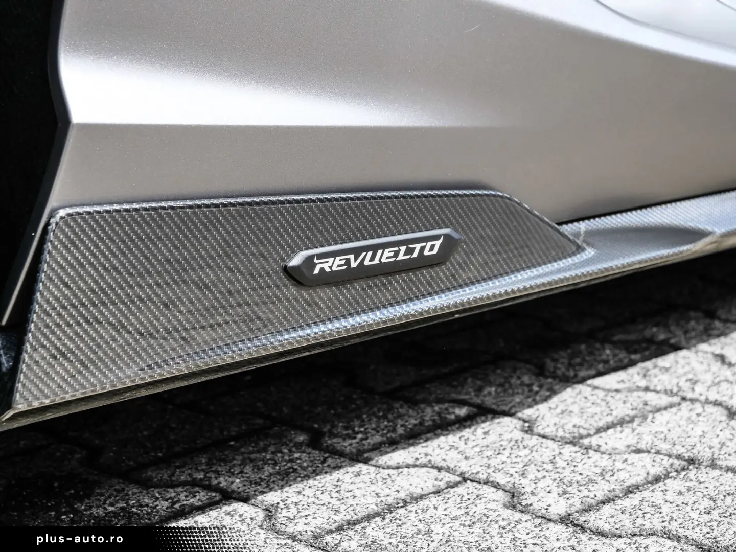LAMBORGHINI Revuelto 2025 — imagine 21