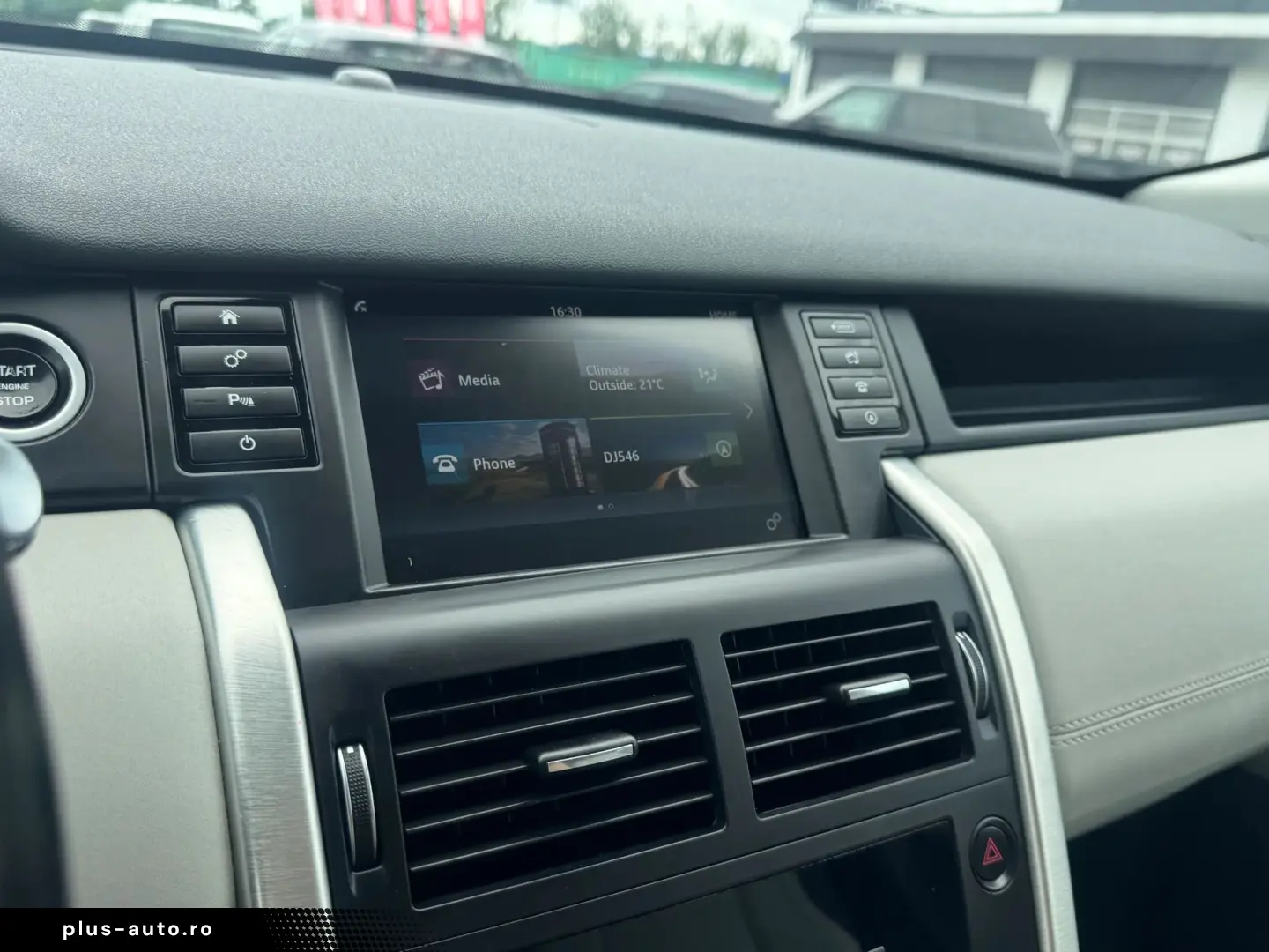 Land-Rover Discovery-Sport
