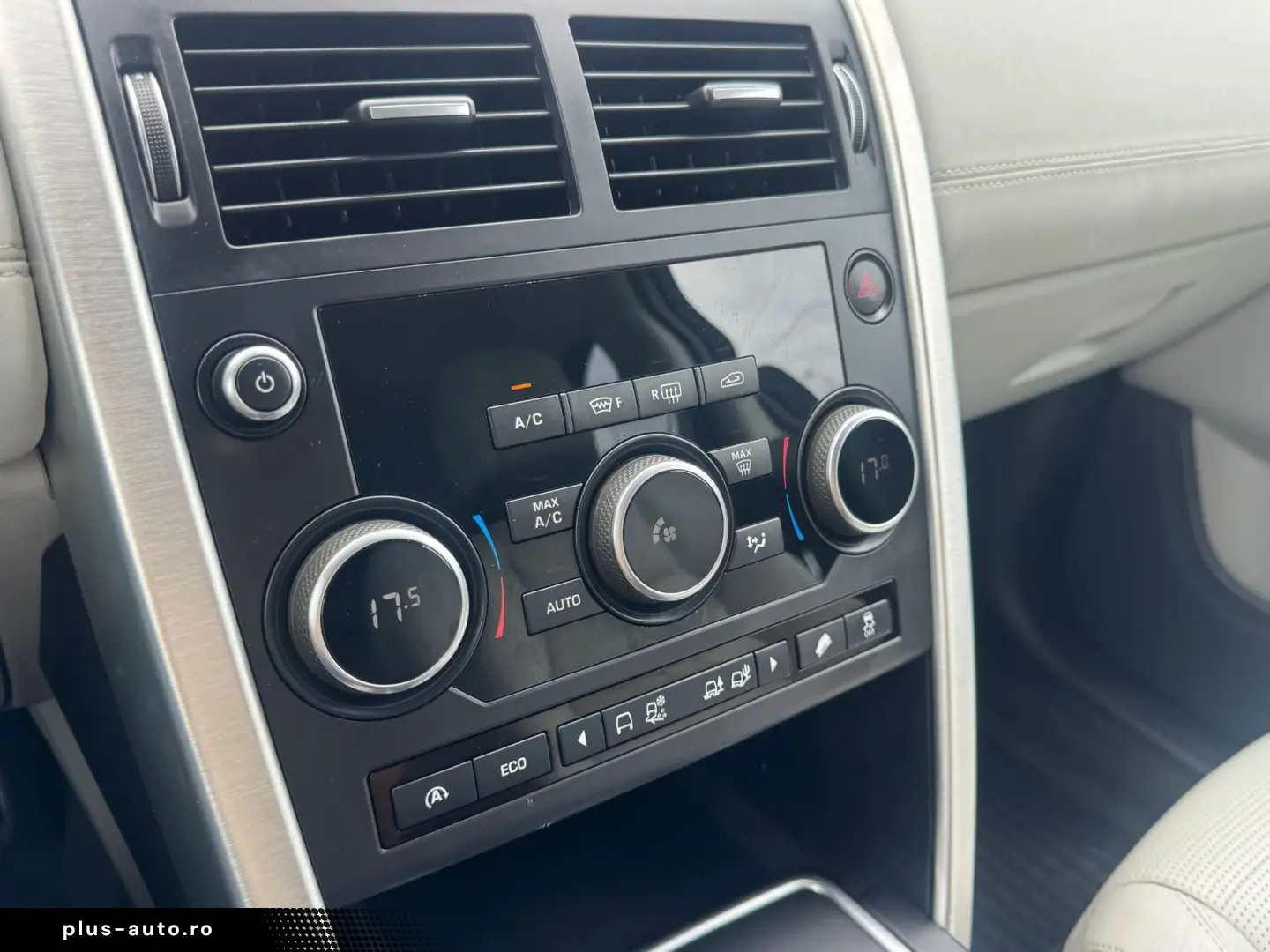Land-Rover Discovery-Sport