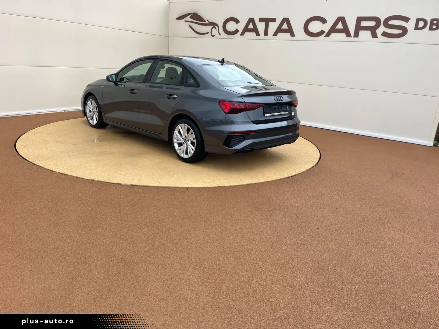 Audi A3  2.0TDI  116CP  LED  Navi  Distronic  Cockpit  CarPl