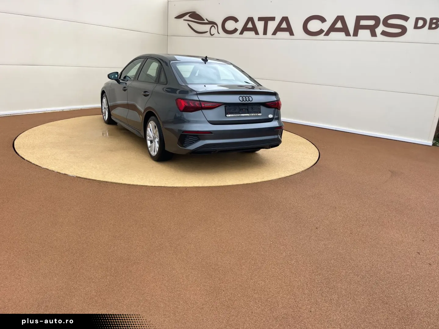 Audi A3  2.0TDI  116CP  LED  Navi  Distronic  Cockpit  CarPl