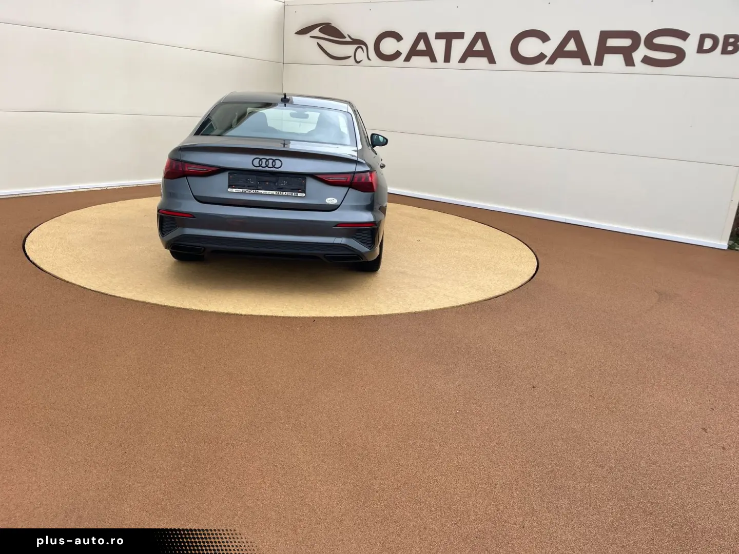 Audi A3  2.0TDI  116CP  LED  Navi  Distronic  Cockpit  CarPl