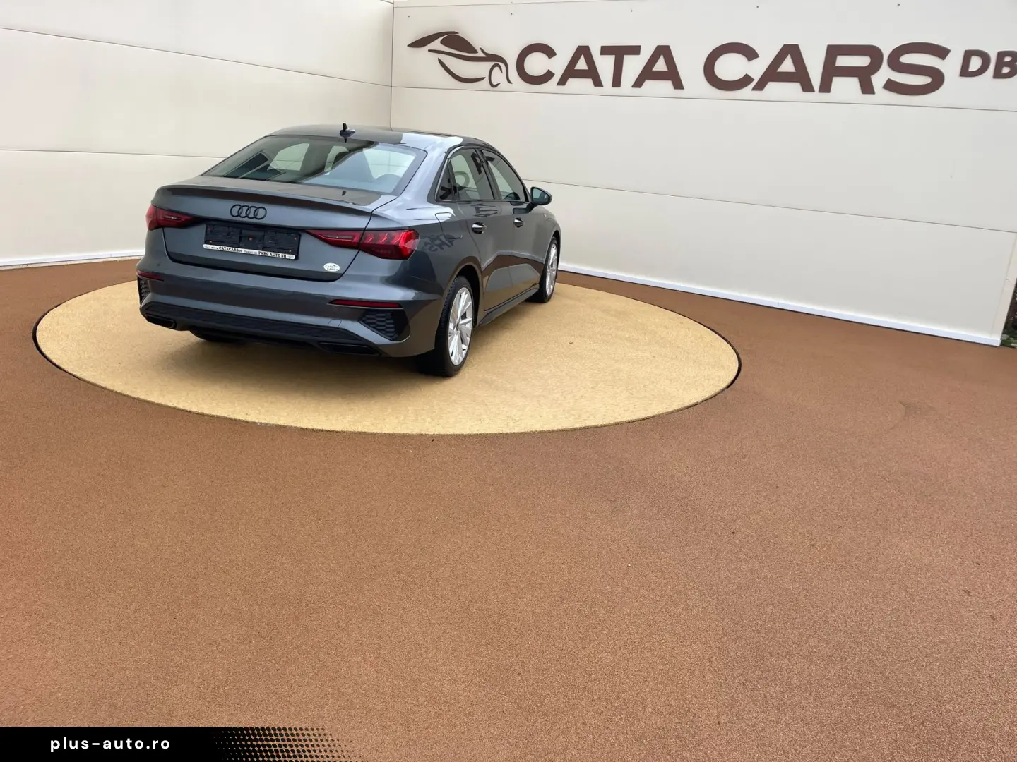 Audi A3  2.0TDI  116CP  LED  Navi  Distronic  Cockpit  CarPl