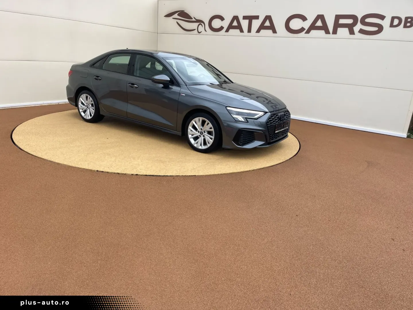 Audi A3  2.0TDI  116CP  LED  Navi  Distronic  Cockpit  CarPl