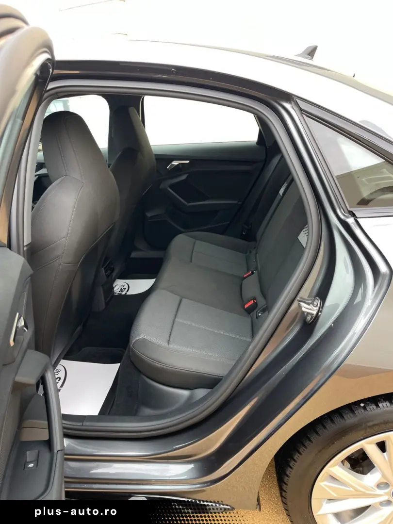 Audi A3  2.0TDI  116CP  LED  Navi  Distronic  Cockpit  CarPl