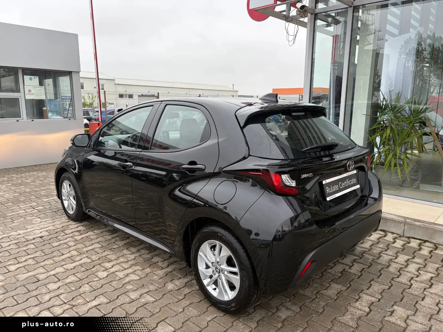 TOYOTA YARIS 1.5 Hybrid Active   Car No 136