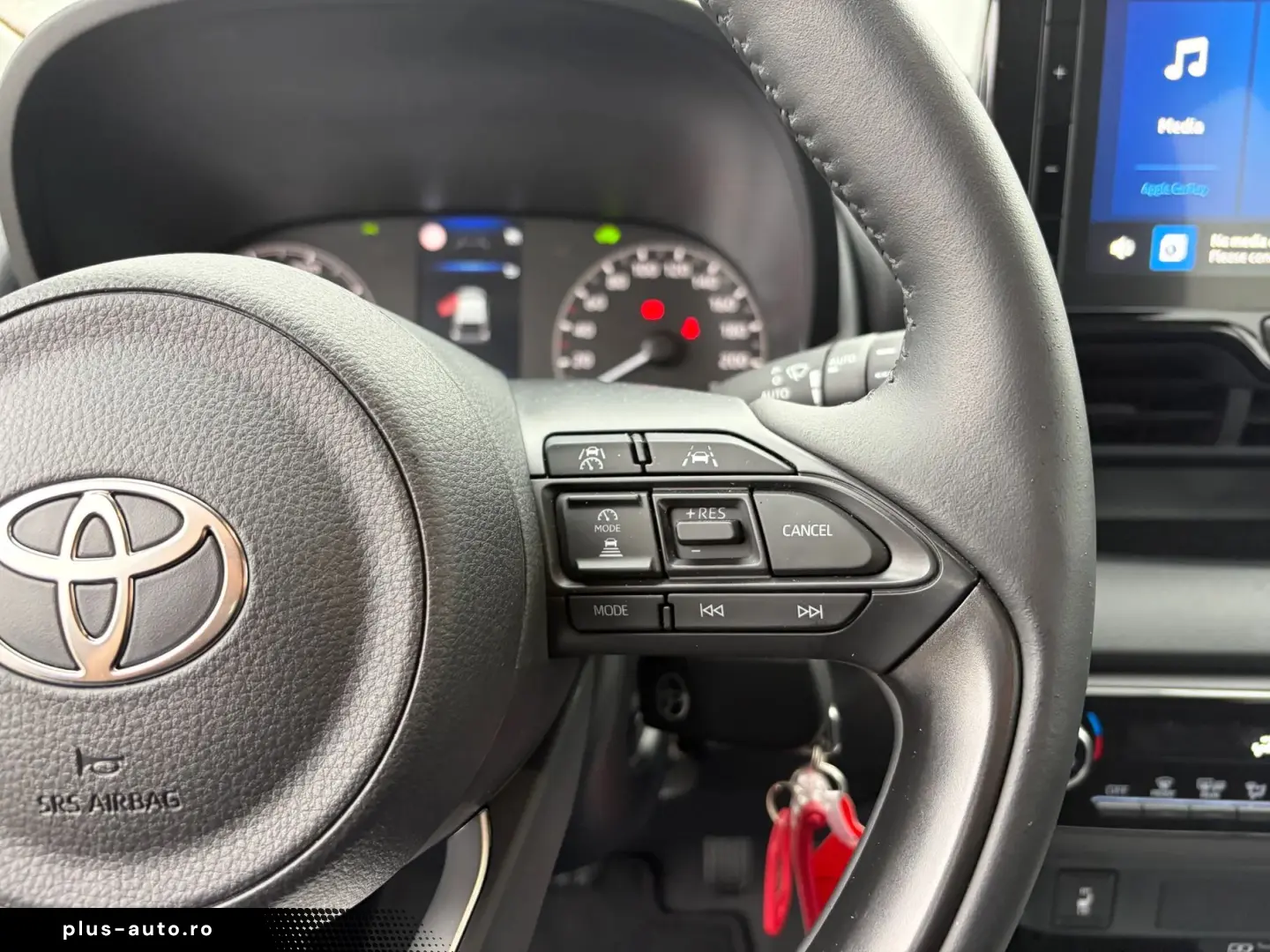 TOYOTA YARIS 1.5 Hybrid Active   Car No 136