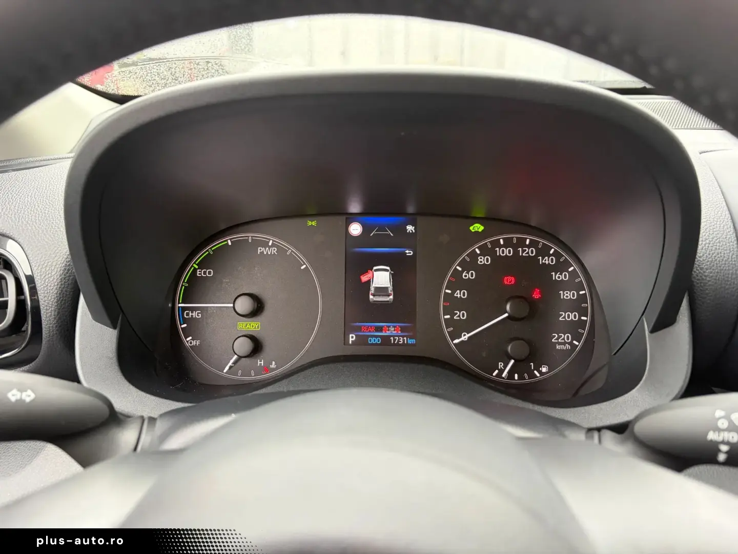 TOYOTA YARIS 1.5 Hybrid Active   Car No 136