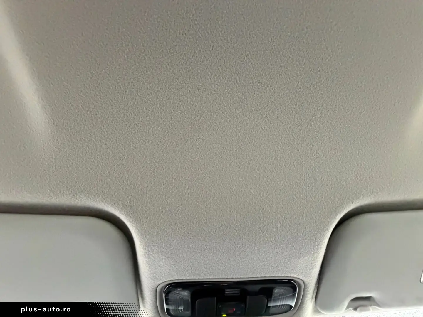 TOYOTA YARIS 1.5 Hybrid Active   Car No 136