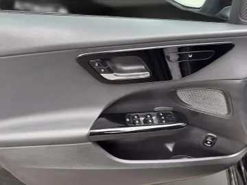 MERCEDES-BENZ C 200d