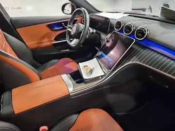 MERCEDES-BENZ C 220d T 4M AMG Line