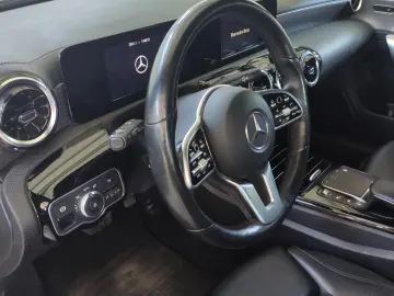 Mercedes-Benz CLA 200 Shooting Brake