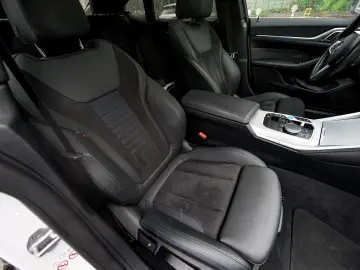 BMW i4 eDrive40