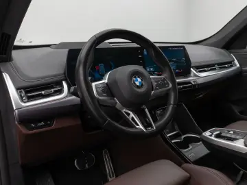 BMW X1 xD23i M Sport Panorama 360 HUD DAB AHK Komfor