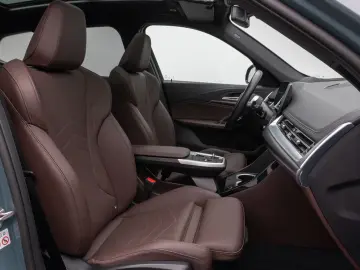 BMW X1 xD23i M Sport Panorama 360 HUD DAB AHK Komfor
