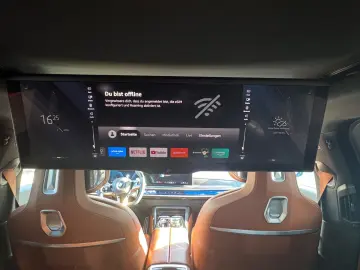 BMW 740 7 740 d xDrive M Sport Two Tone TV