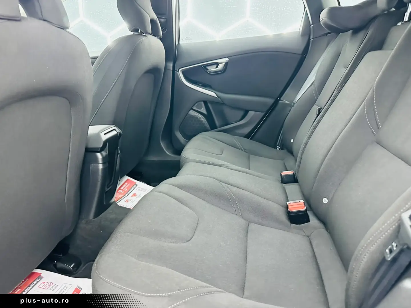 VOLVO V40 2015 1.6D E5 Garantie 12 Luni Rate Avans 0 Doar Cu