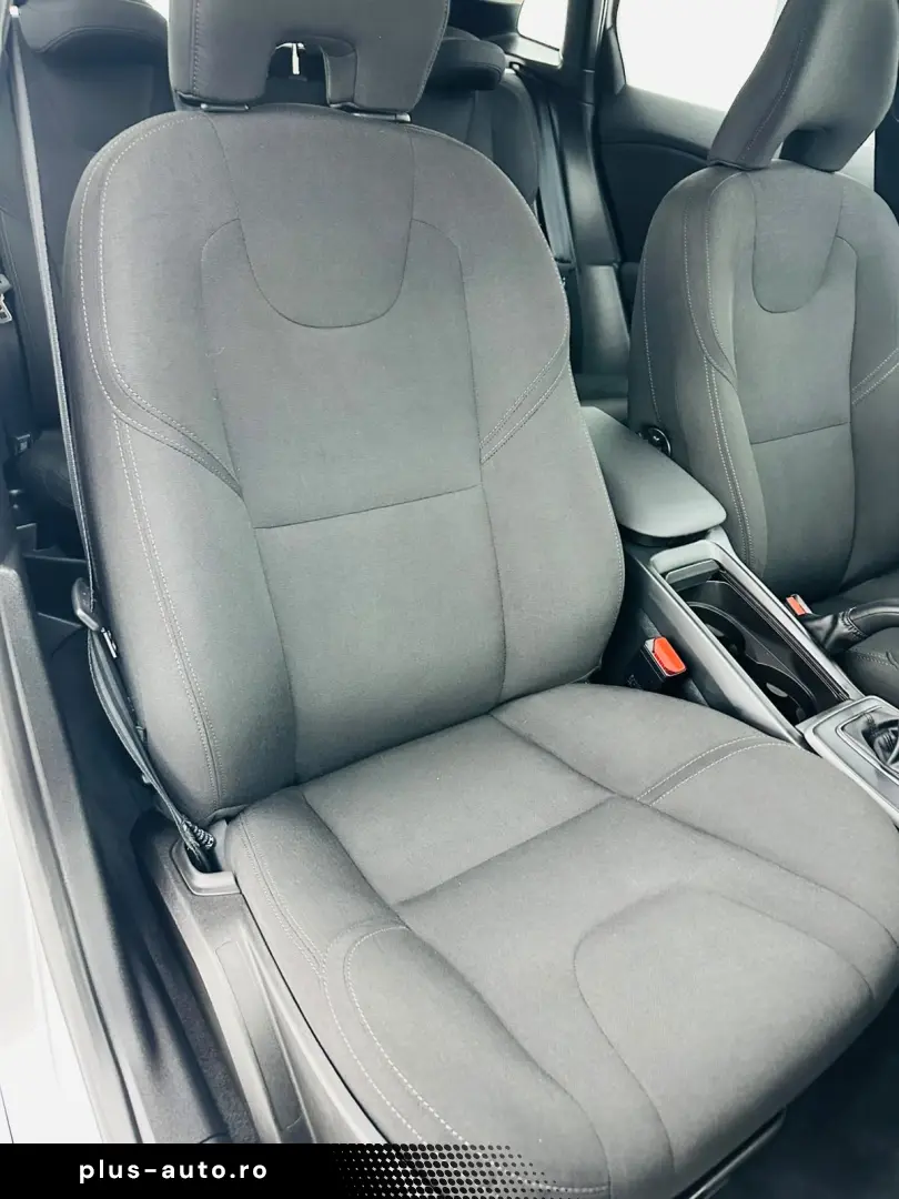 VOLVO V40 2015 1.6D E5 Garantie 12 Luni Rate Avans 0 Doar Cu