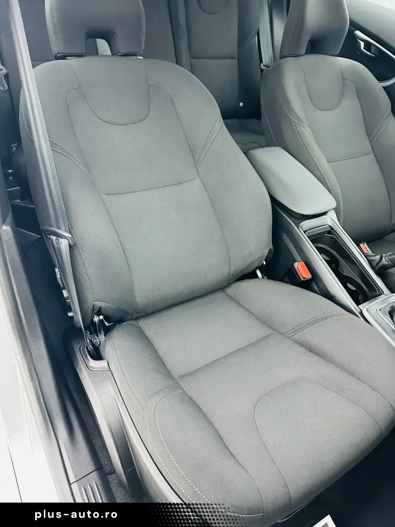 VOLVO V40 2015 1.6D E5 Garantie 12 Luni Rate Avans 0 Doar Cu