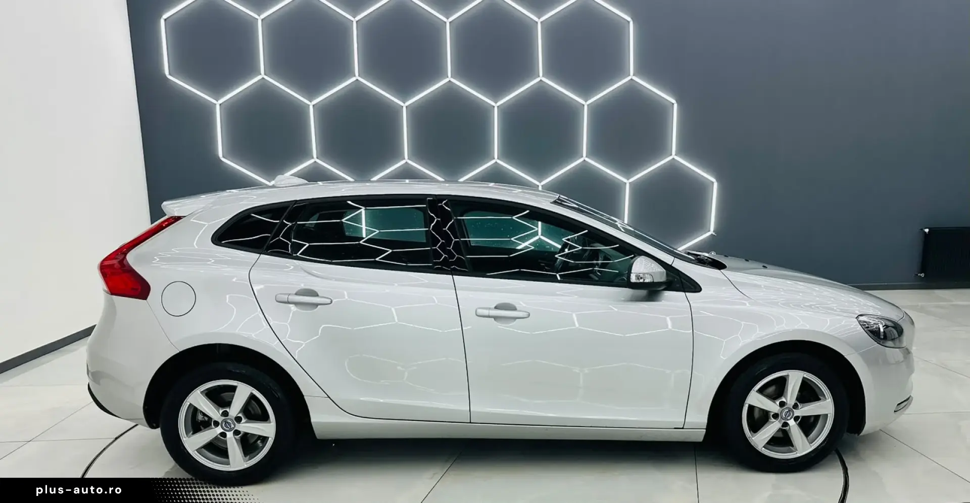 VOLVO V40 2015 1.6D E5 Garantie 12 Luni Rate Avans 0 Doar Cu