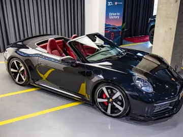Porsche 992 Carrera 4 S